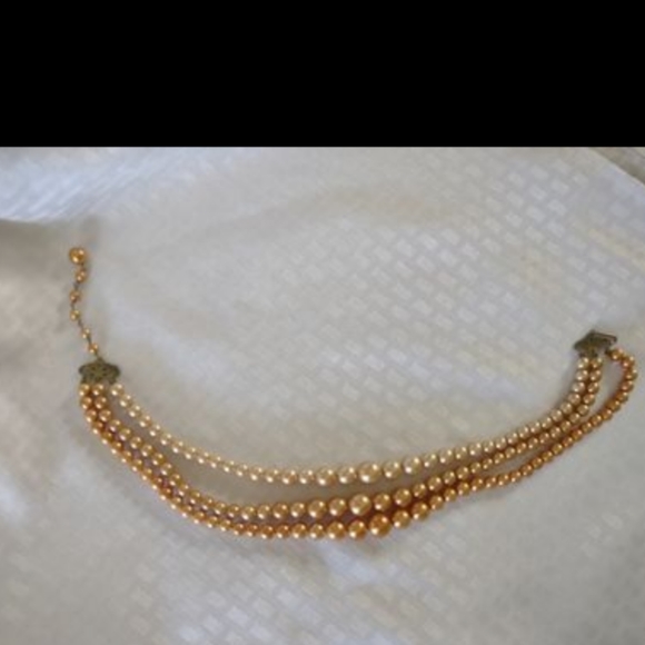 Triple Strand Vintage Faux Pearl 16" adjustable Length - Picture 4 of 7
